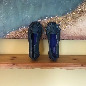 Scocofy Vintage Flower Leather Flats